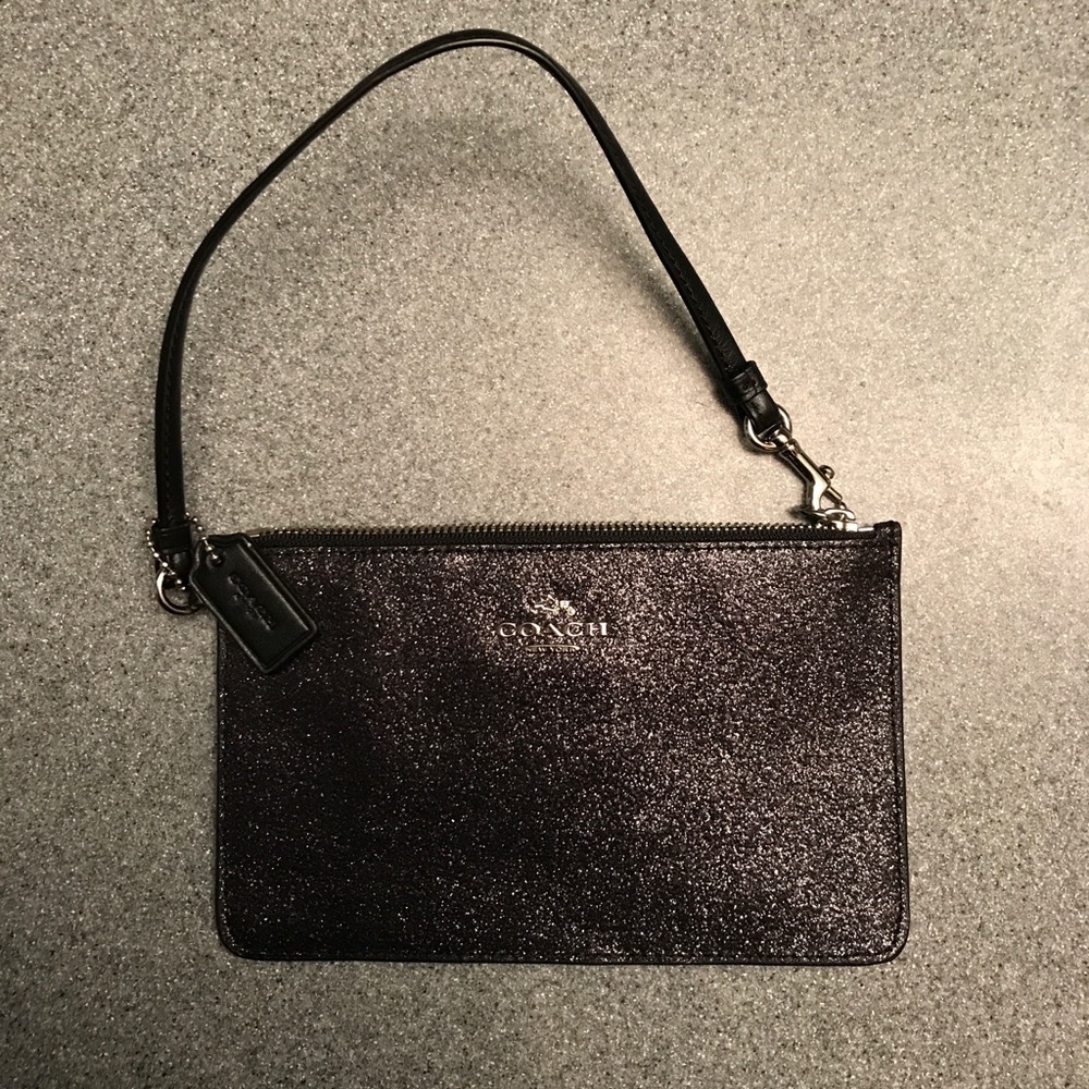 Coach Wristlet - Picture 4 of 5